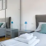 Modern Apartment, In The Center Near Lejlighed
